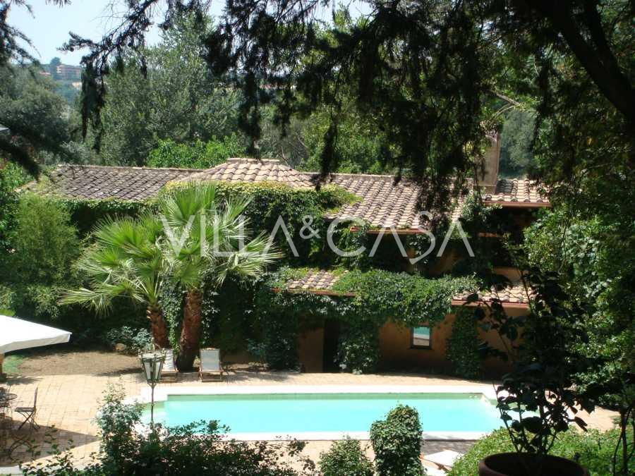 位于罗马高档住宅区的历史别墅出租