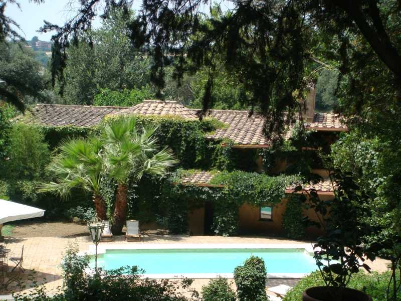 位于罗马高档住宅区的历史别墅出租